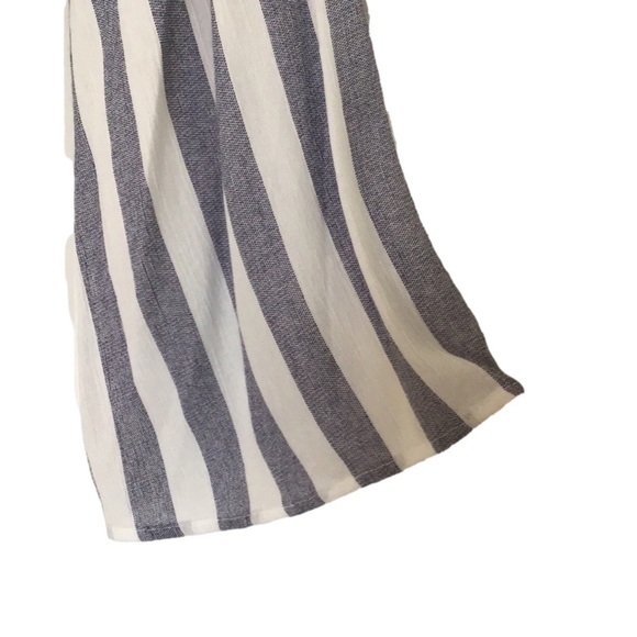 Sadie & Sage Bell Sleeve Blouse - Picture 6 of 9